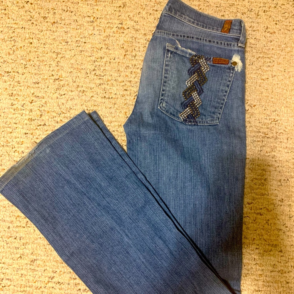NWOT - 7 For all Mankind flare Jeans!